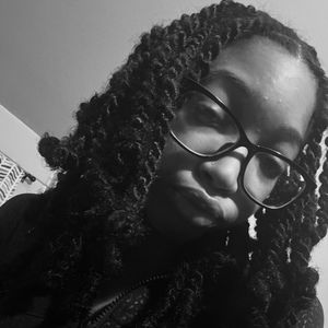 Meet your Posher, Alii marie